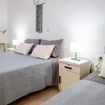 Feriehus Acasa Comfort House Zipárion